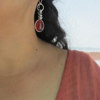Charming Bright Red Agate And Oxidized Raw Rugged..